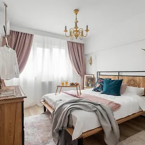 https://eclectic-3-bedroom-calea-victoriei.bucharesthotelsnow.com
